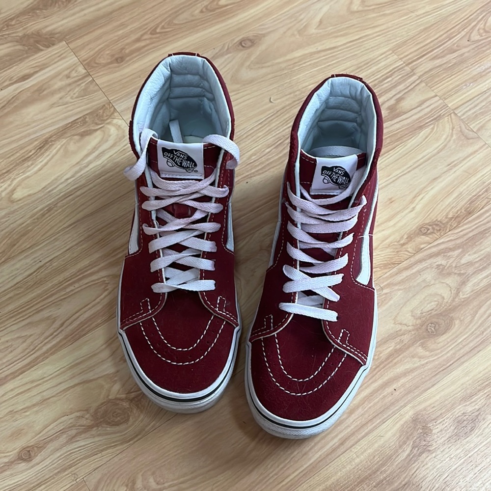 Women’s 6.5 Maroon Hightop Vans